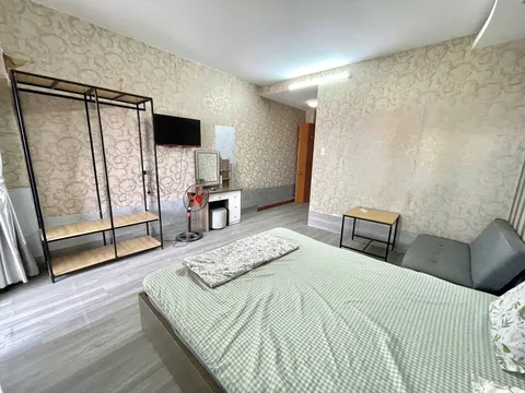 Студия с большим балконом на юге, фото 3