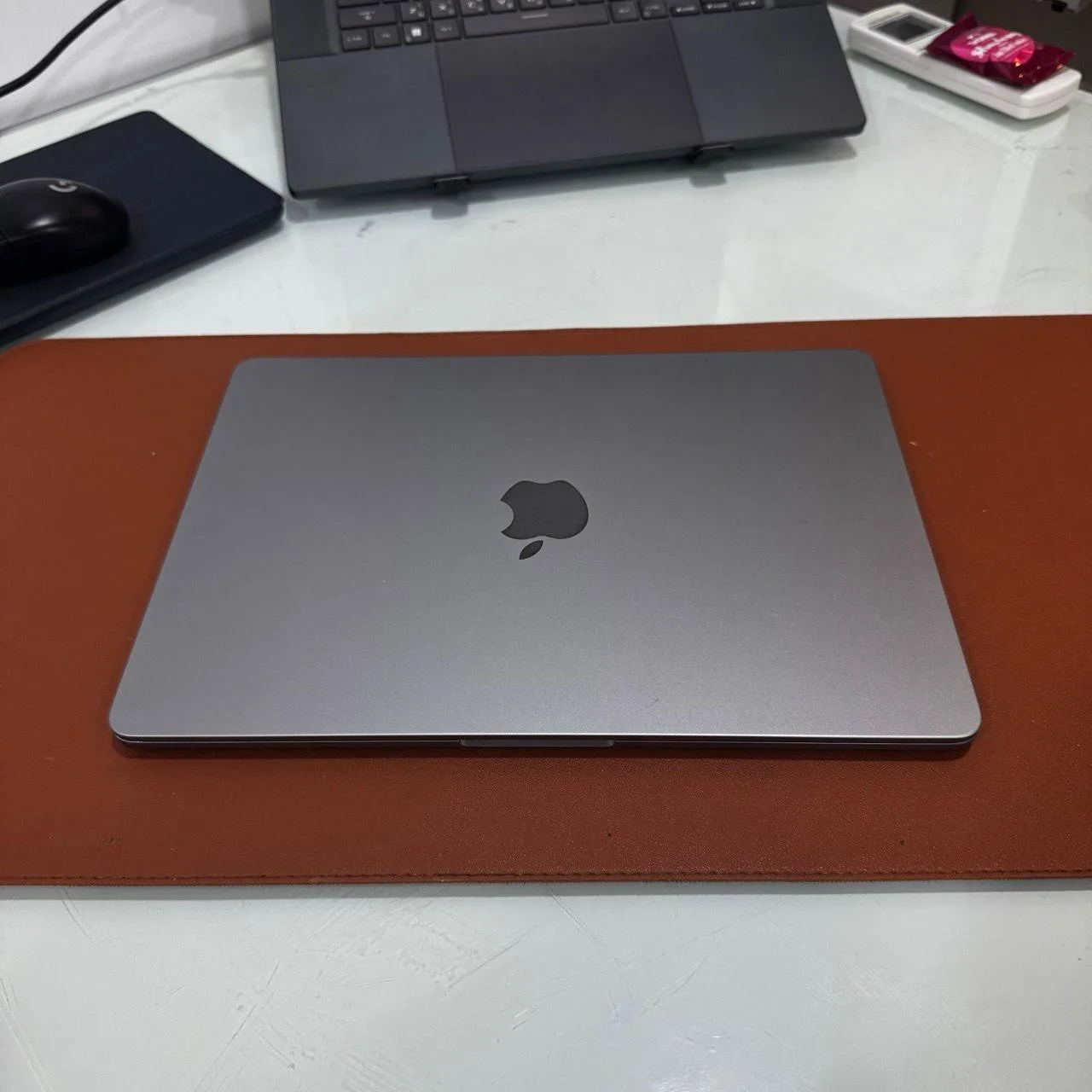 MacBook Air M2 8/256, Space Gray, 13”