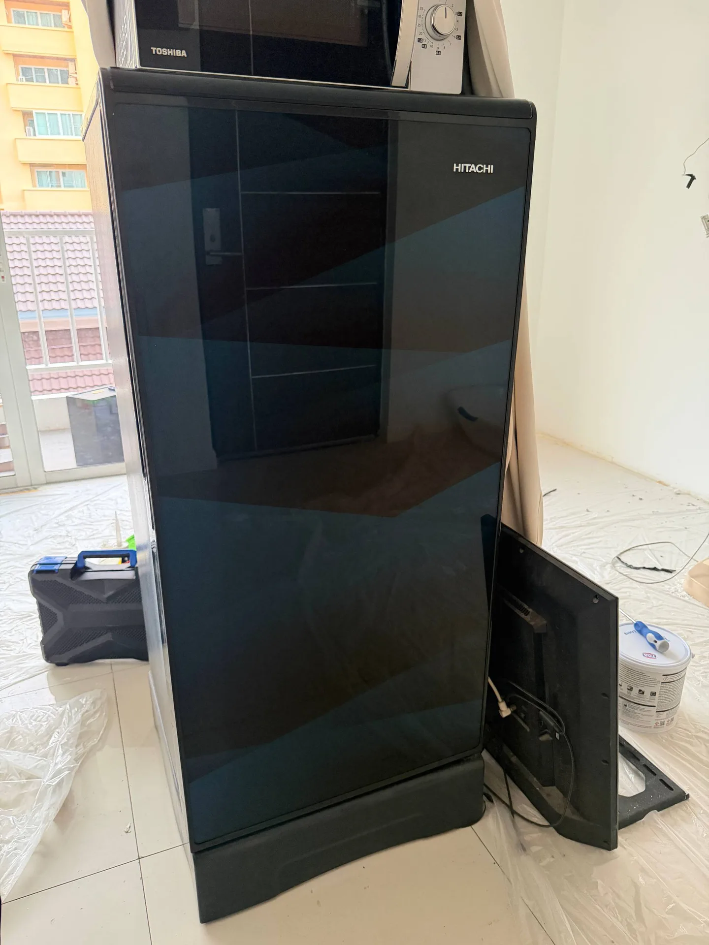 Холодильник HITACHI