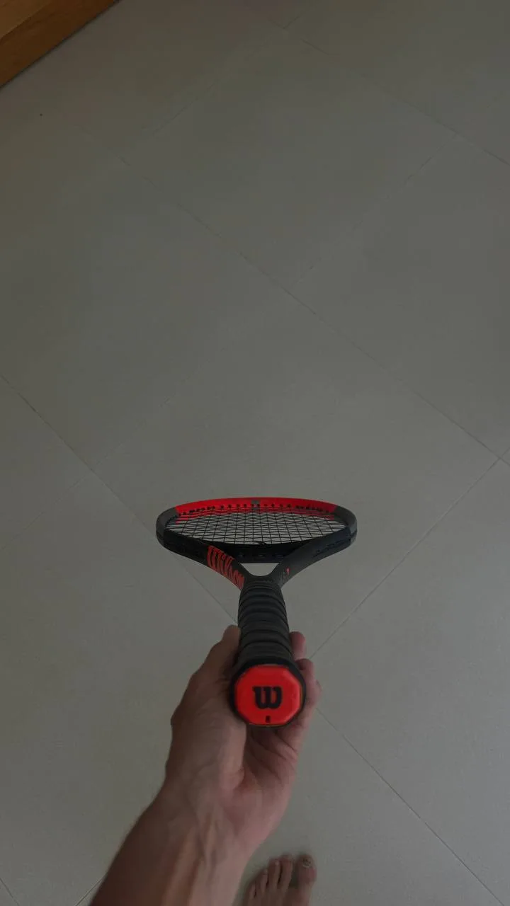Теннисная ракетка Wilson Clash 100 v1 (295 г), фото 3