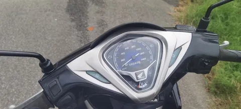 Honda AirBlade, Дананг, фото 5