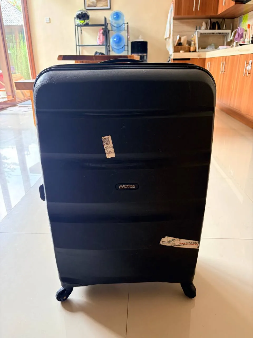 Чемодан American Tourister, размер L 75x50x30