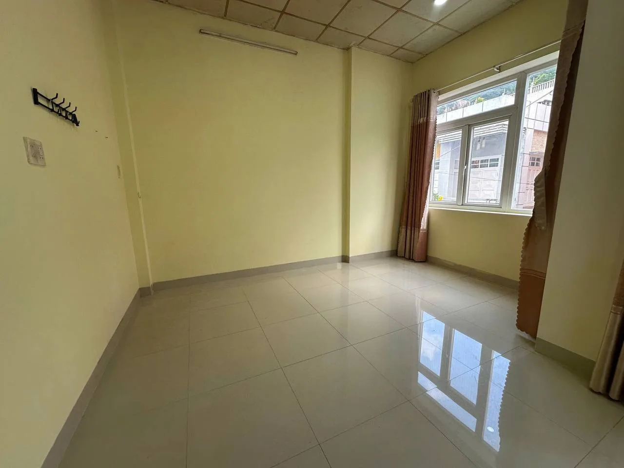 Дом 72 м² с 2 спальнями у рынка Sơn Thuỷ, фото 8