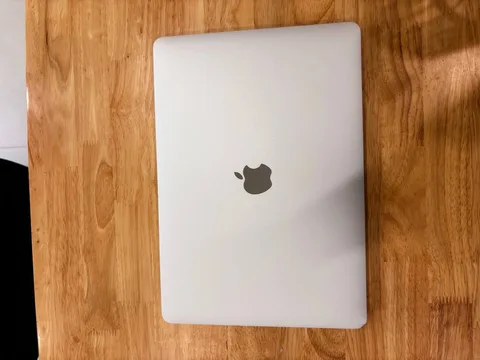 MacBook Pro 13" M1 2020, 16GB/256GB, фото 2