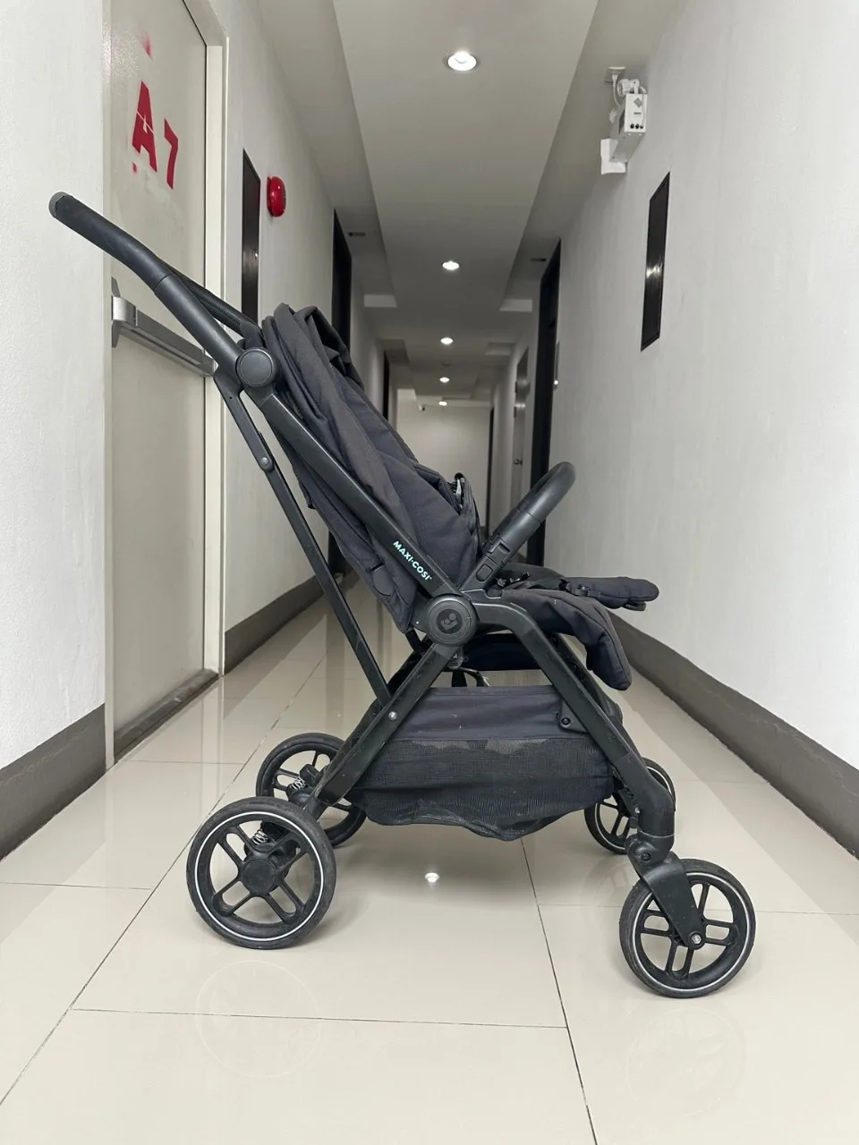 Коляска Maxi-Cosi Leona 2