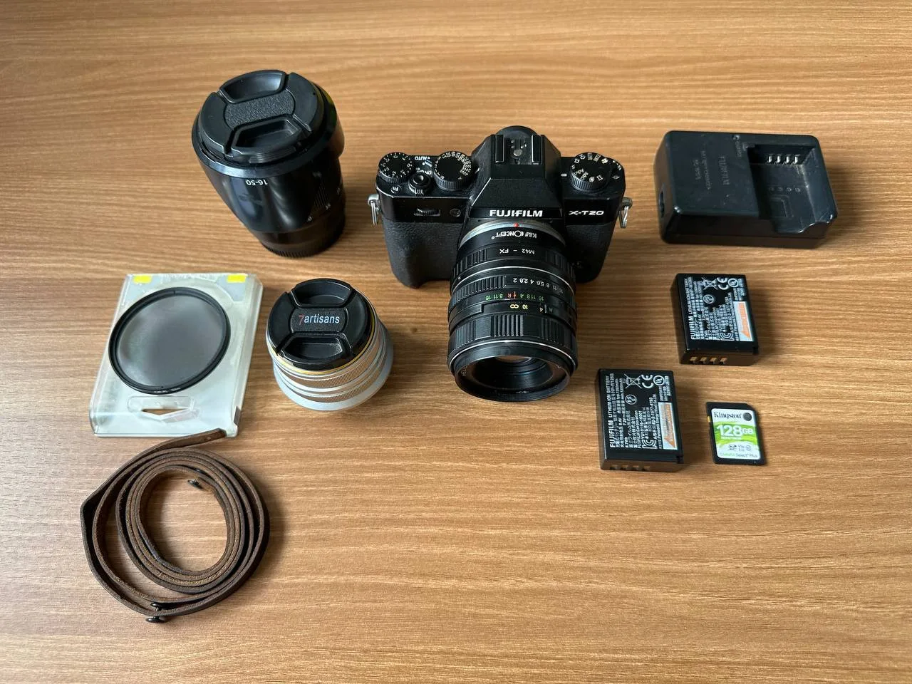 Fujifilm X-T20 с тремя объективами