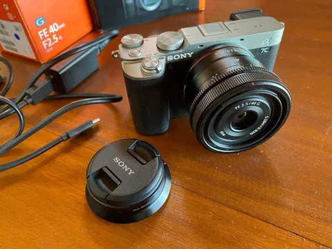 Фотокамера Sony Alpha a7C с объективом Sony FE 40mm f2.5 G, фото 2