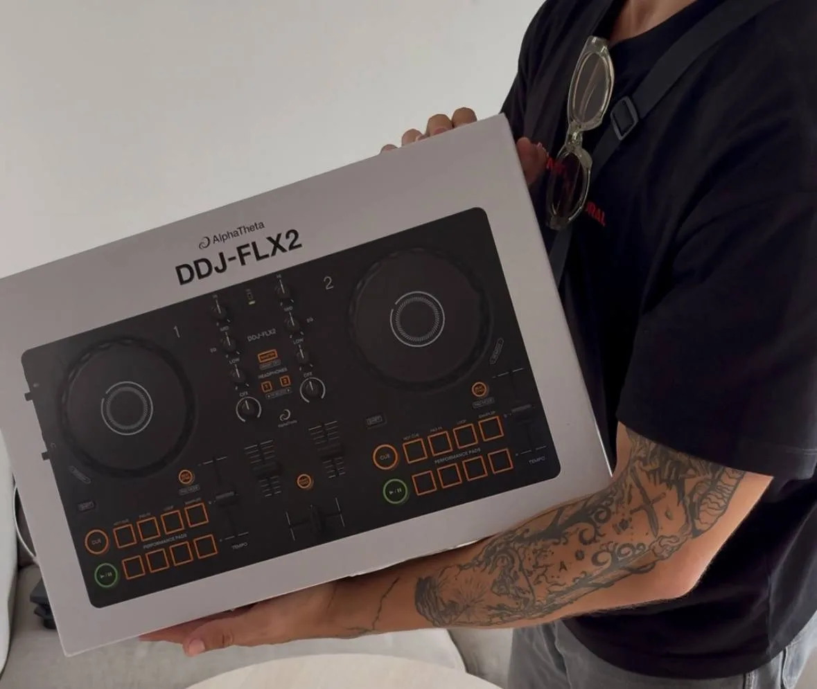 AlphaTheta DDJ-FLX2