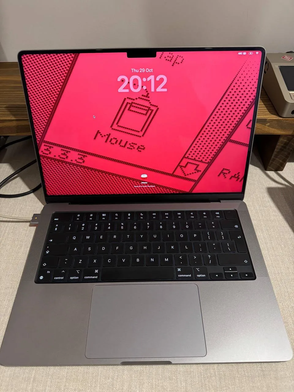 MacBookPro M3 14", 8GB, 512GB