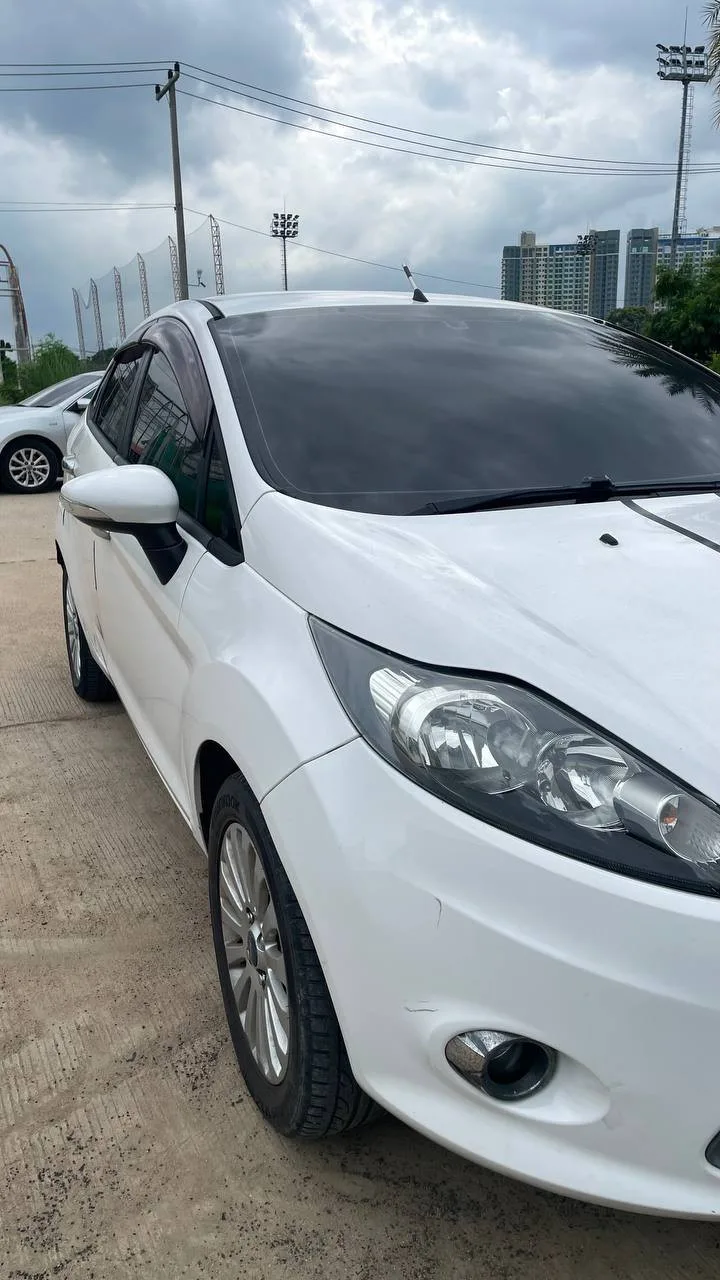 Ford Fiesta, 2013