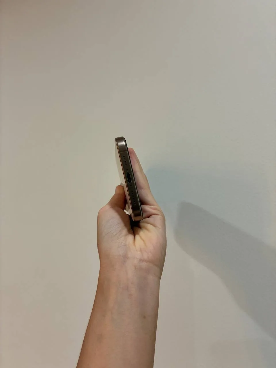 iPhone 16 Pro Max, 256 ГБ, аккумулятор 88%, фото 4