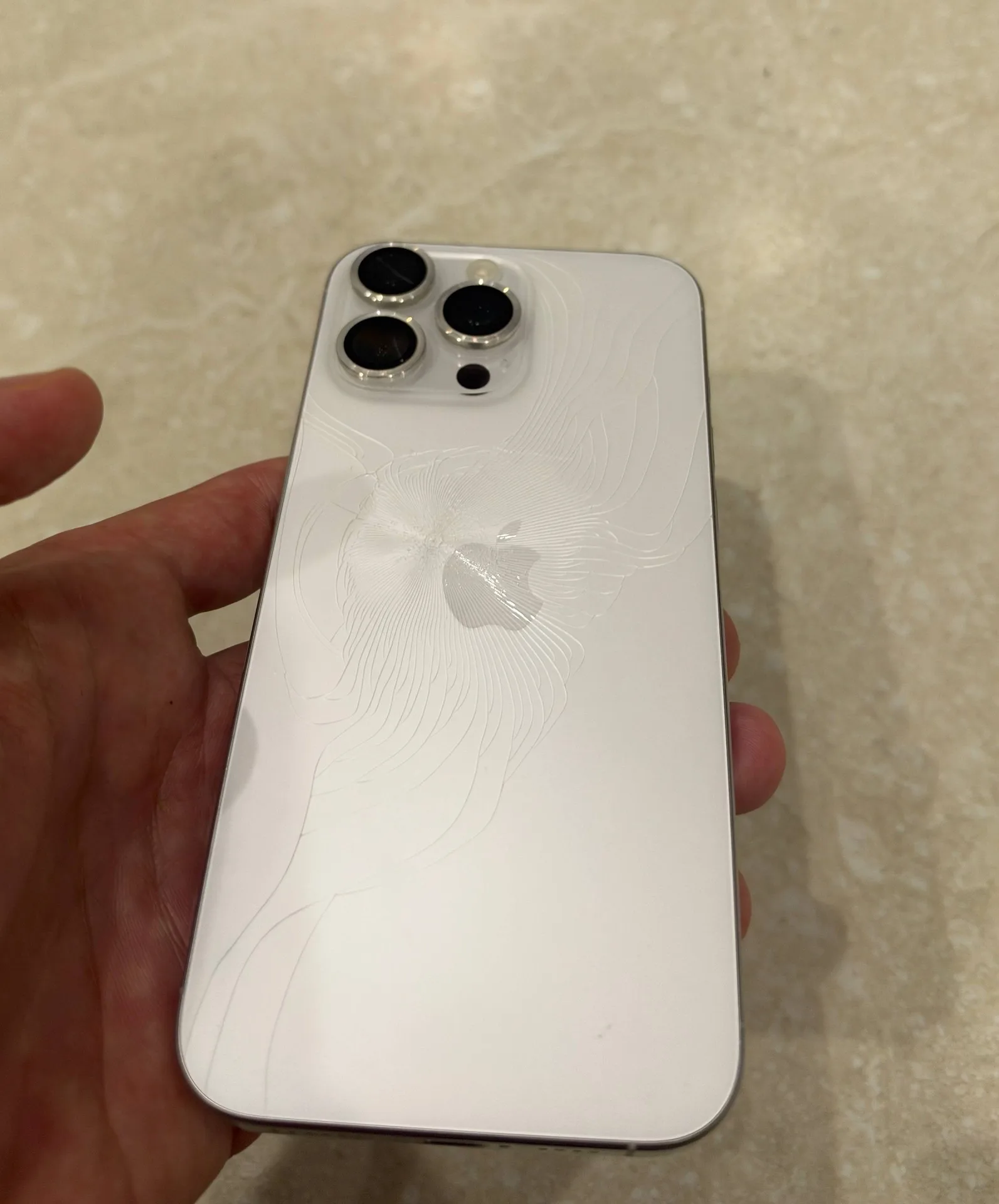 iPhone 16 Pro Max, белый, 512GB, фото 4