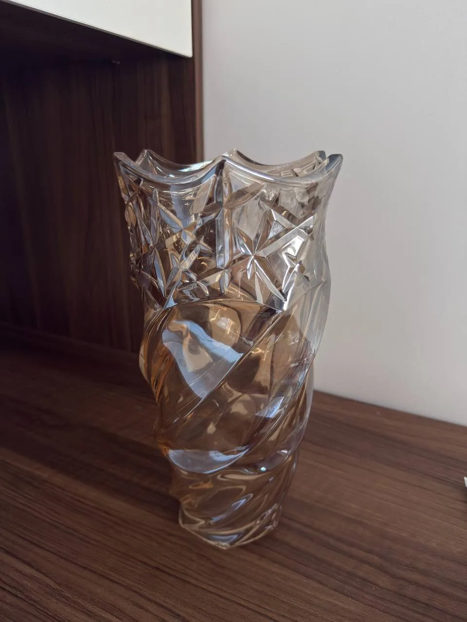 Ваза для цветов, 30-35 см