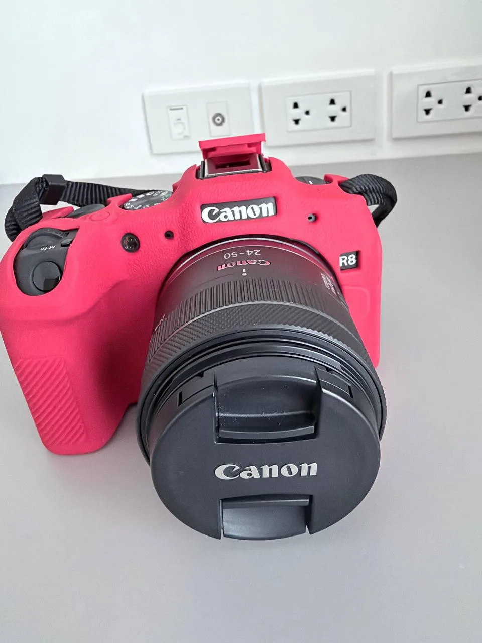 Фотоаппарат Canon R8, фото 2