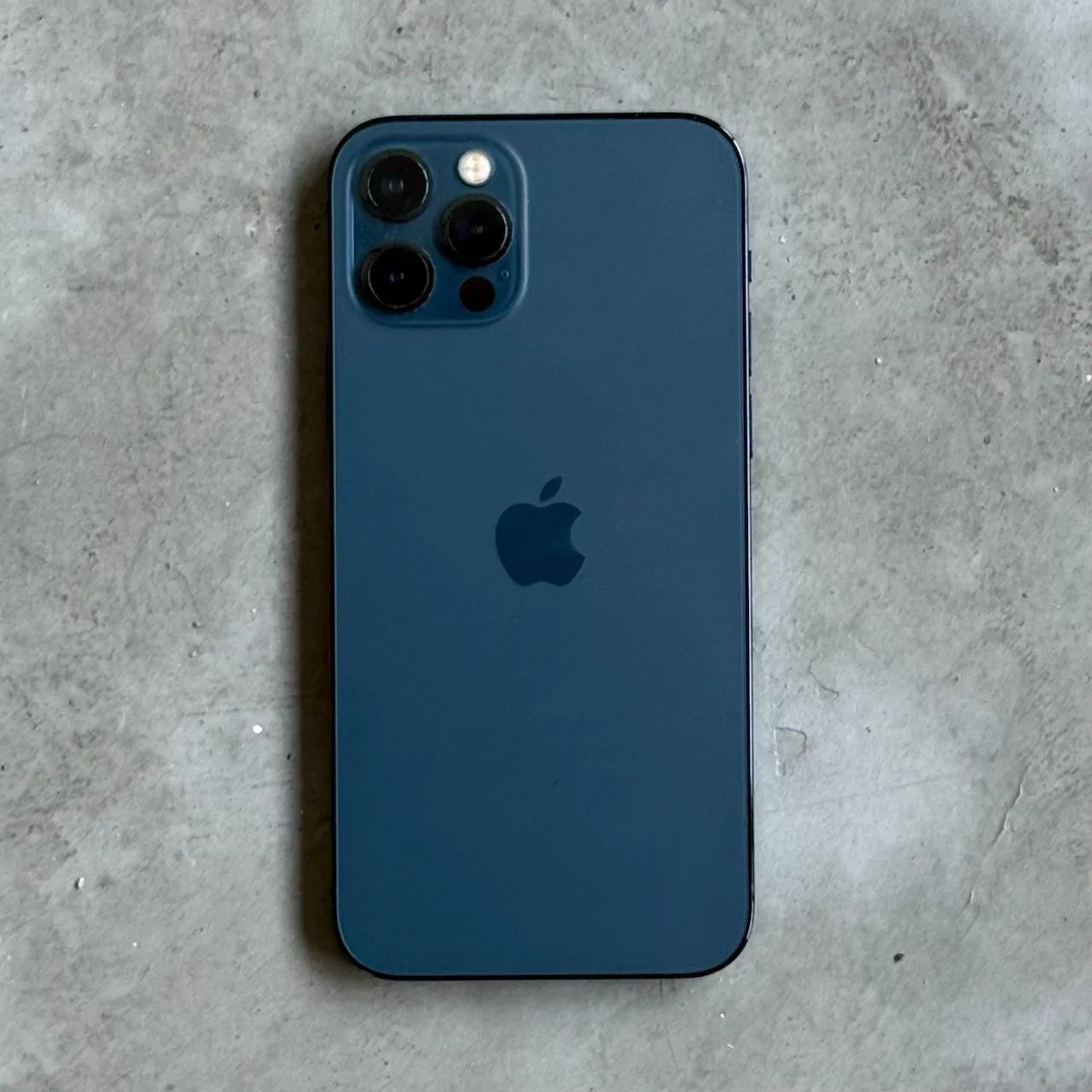 iPhone 12 Pro, 128 GB, фото 2