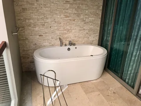 Студия 45 м² с балконом и джакузи в The Regent Bangtao, фото 4