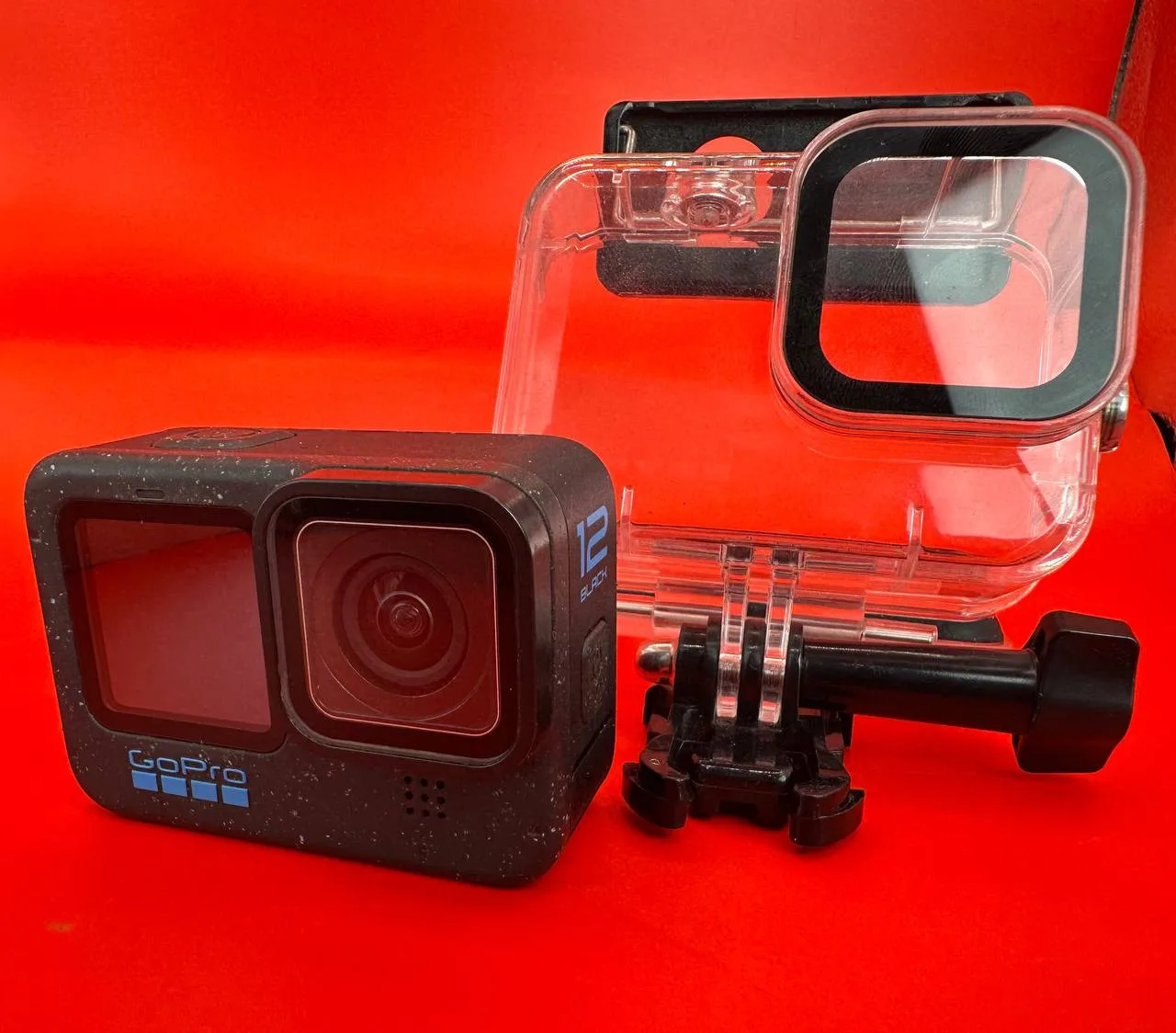 GoPro 12 с защитным чехлом