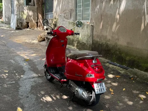 Piaggio Vespa LX 125, 2010, красная, фото 5