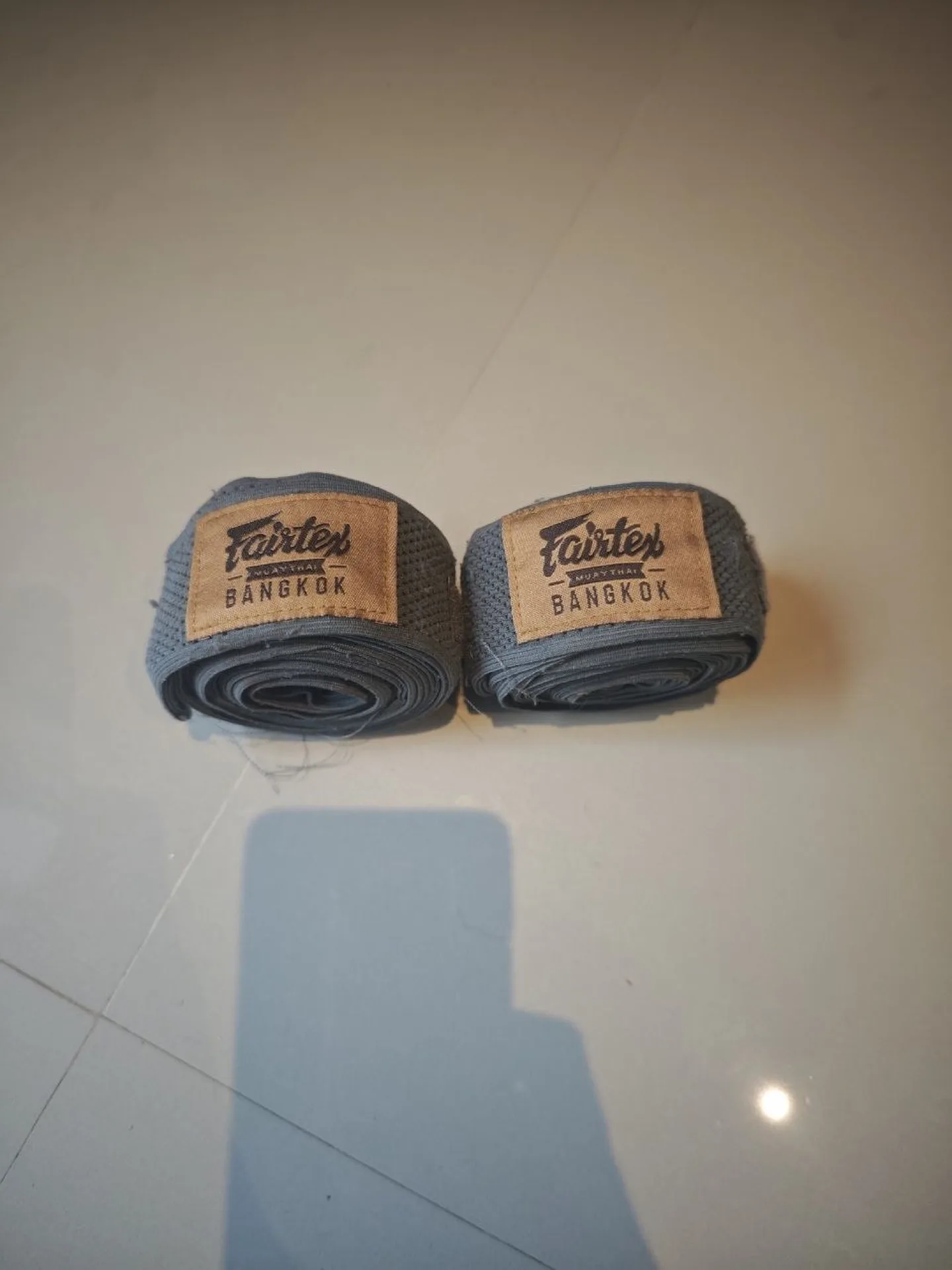 Бинты Fairtex HW4 эластичные, серые