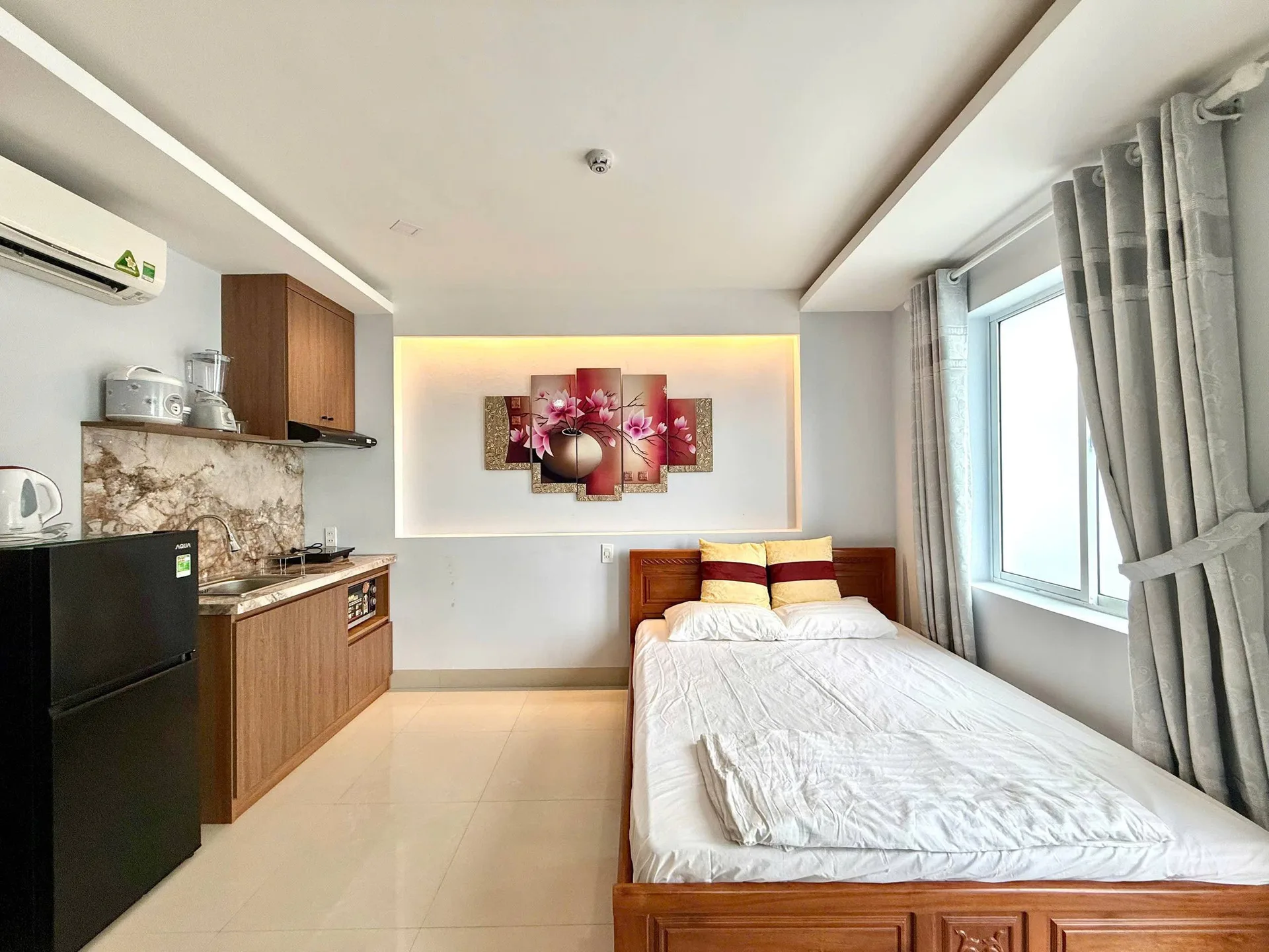 Студия с балконом рядом со Scenia Bay, 50 м до моря, фото 3