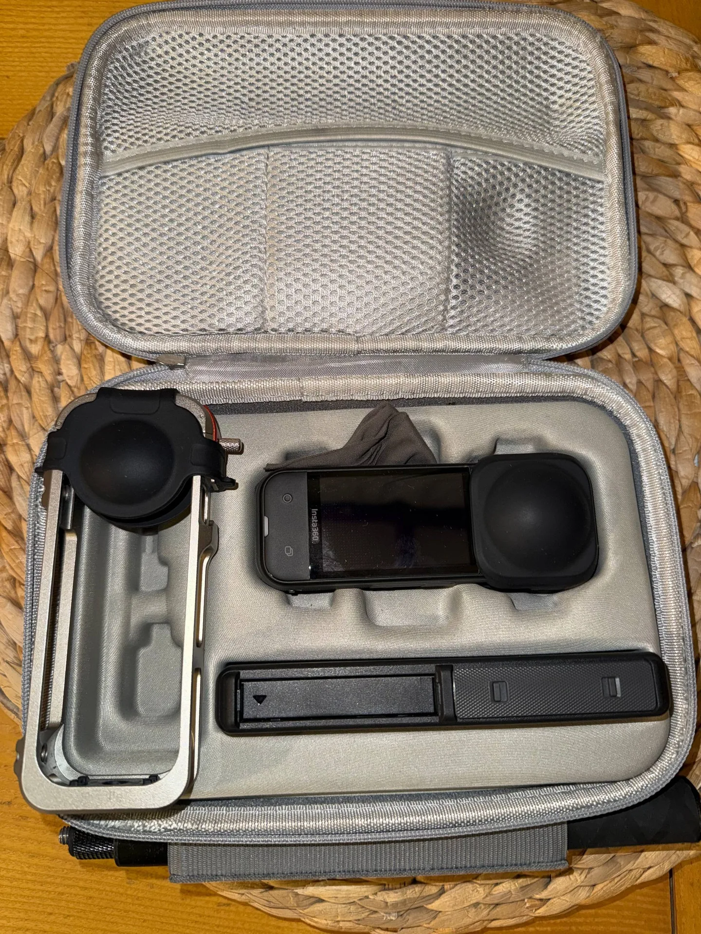 Insta360 X5 Essentials Bundle