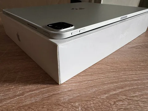 Apple iPad Pro 12.9" M1 (2021), 128GB, фото 3