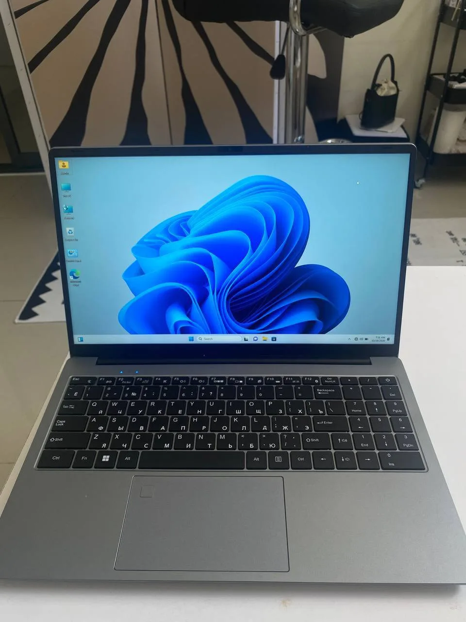Ноутбук Intel Core i7-5500U, 16 ГБ, SSD