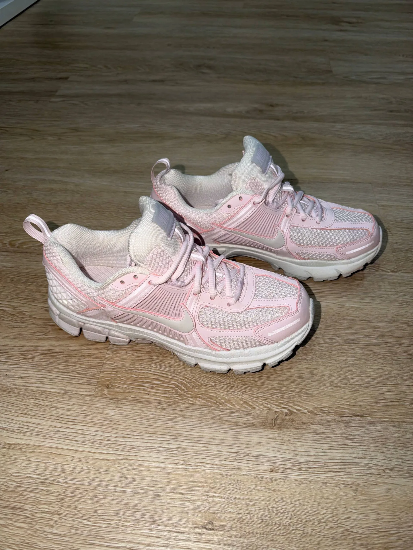 Кроссовки Nike, 38,5 размер, новые, фото 2