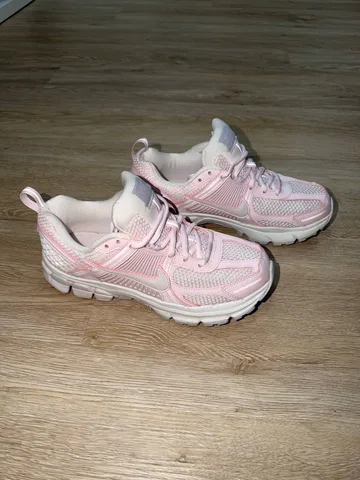 Кроссовки Nike, 38,5 размер, новые, фото 2