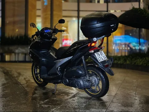 Yamaha NVX, 2017, с кофром Givi, фото 4
