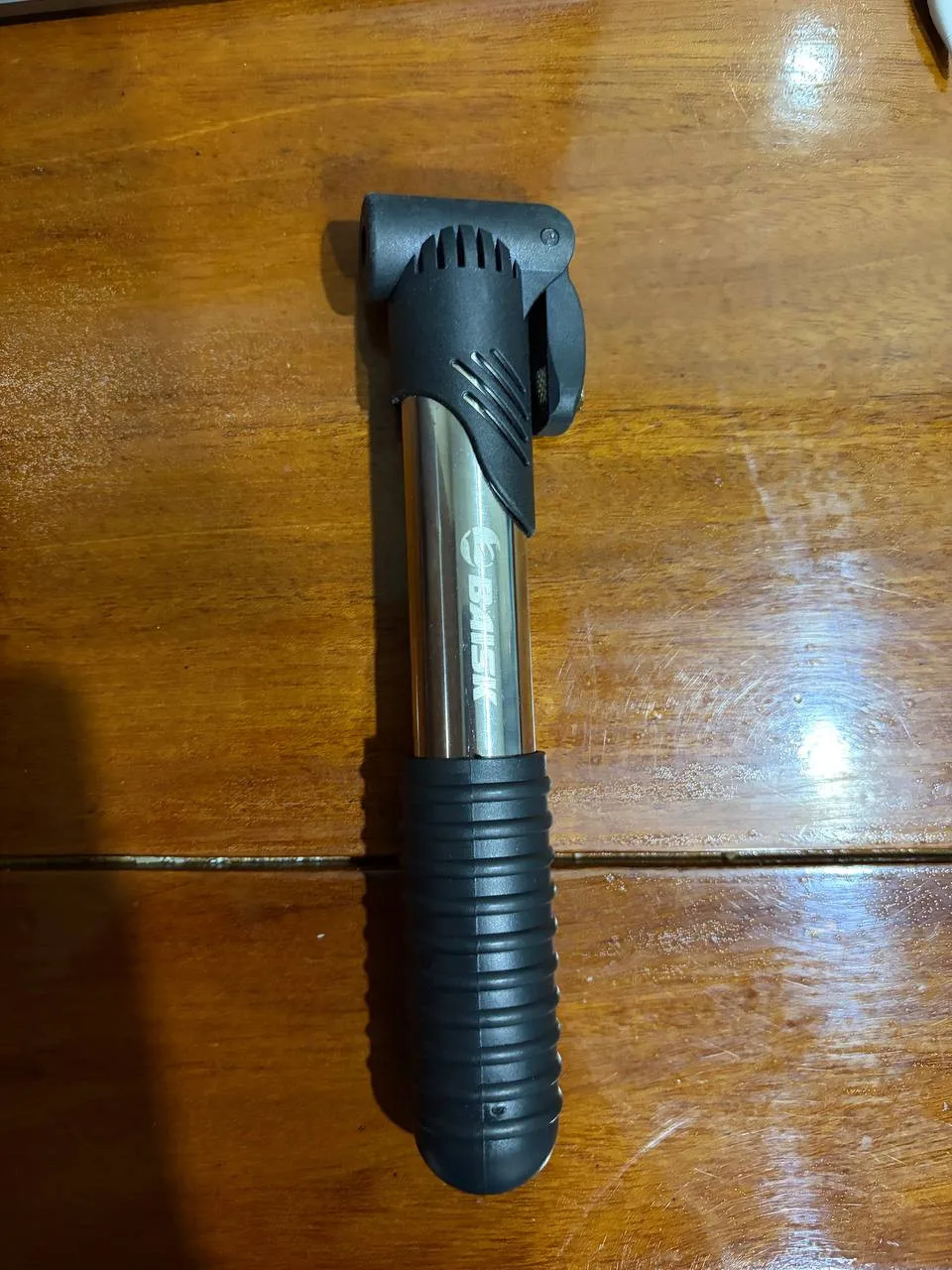 Насос велосипедный