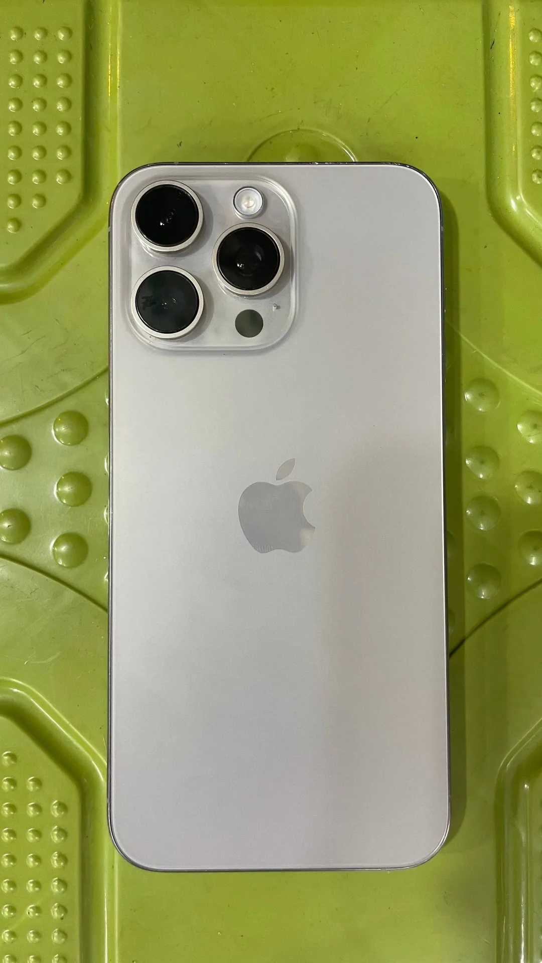 iPhone 15 pro max, 256 ГБ, серый