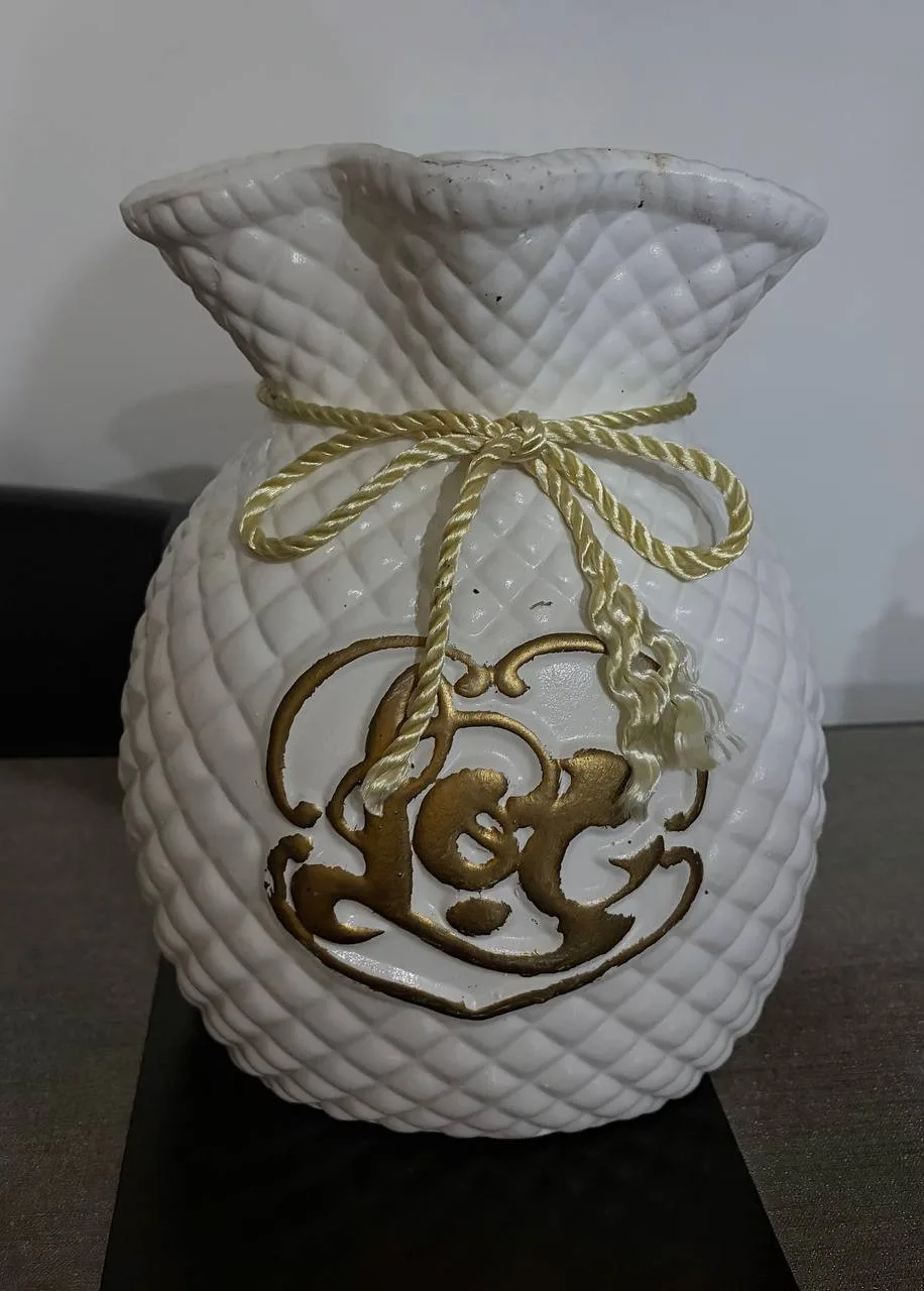 Керамическая ваза