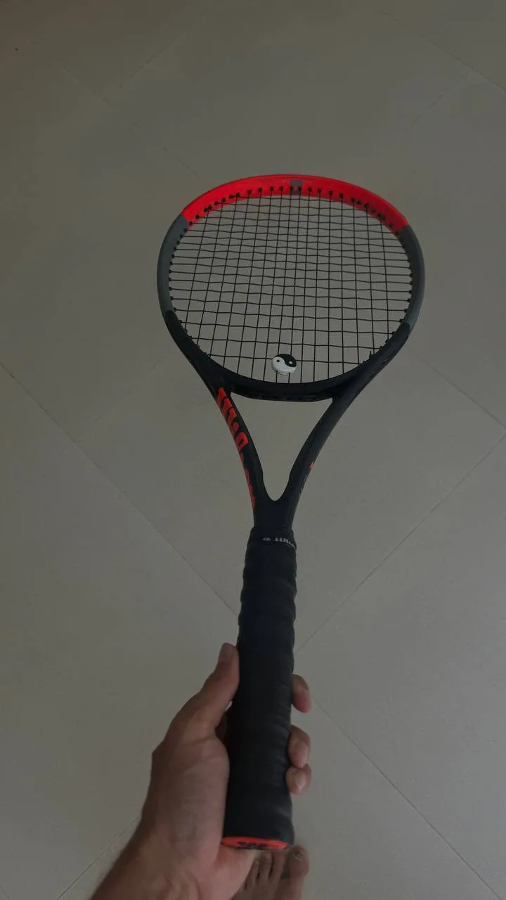 Теннисная ракетка Wilson Clash 100 v1 (295 г), фото 2