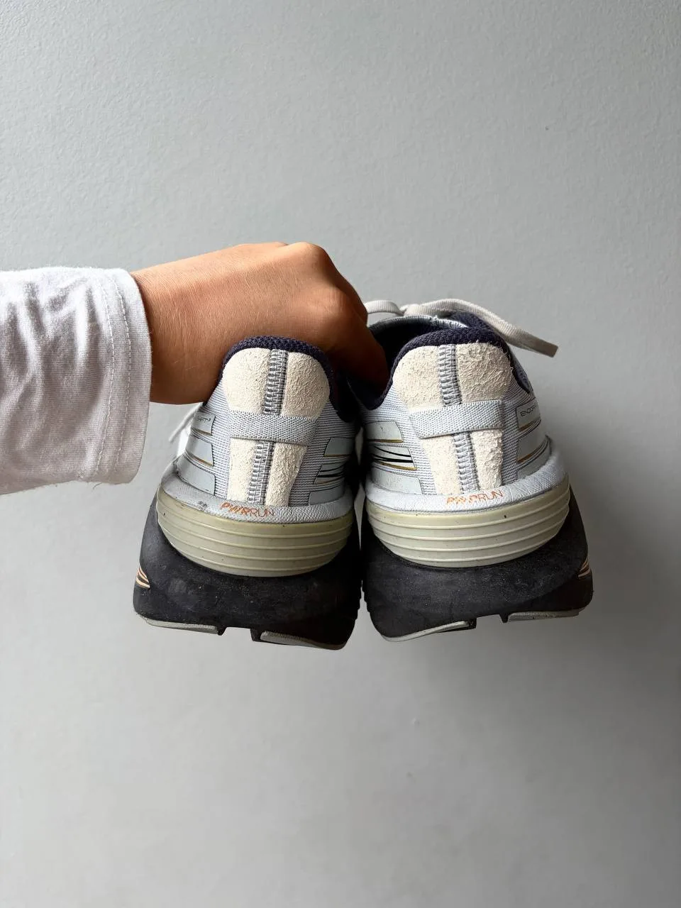 Кроссовки Saucony Endorphin Shift 3, 41 размер
