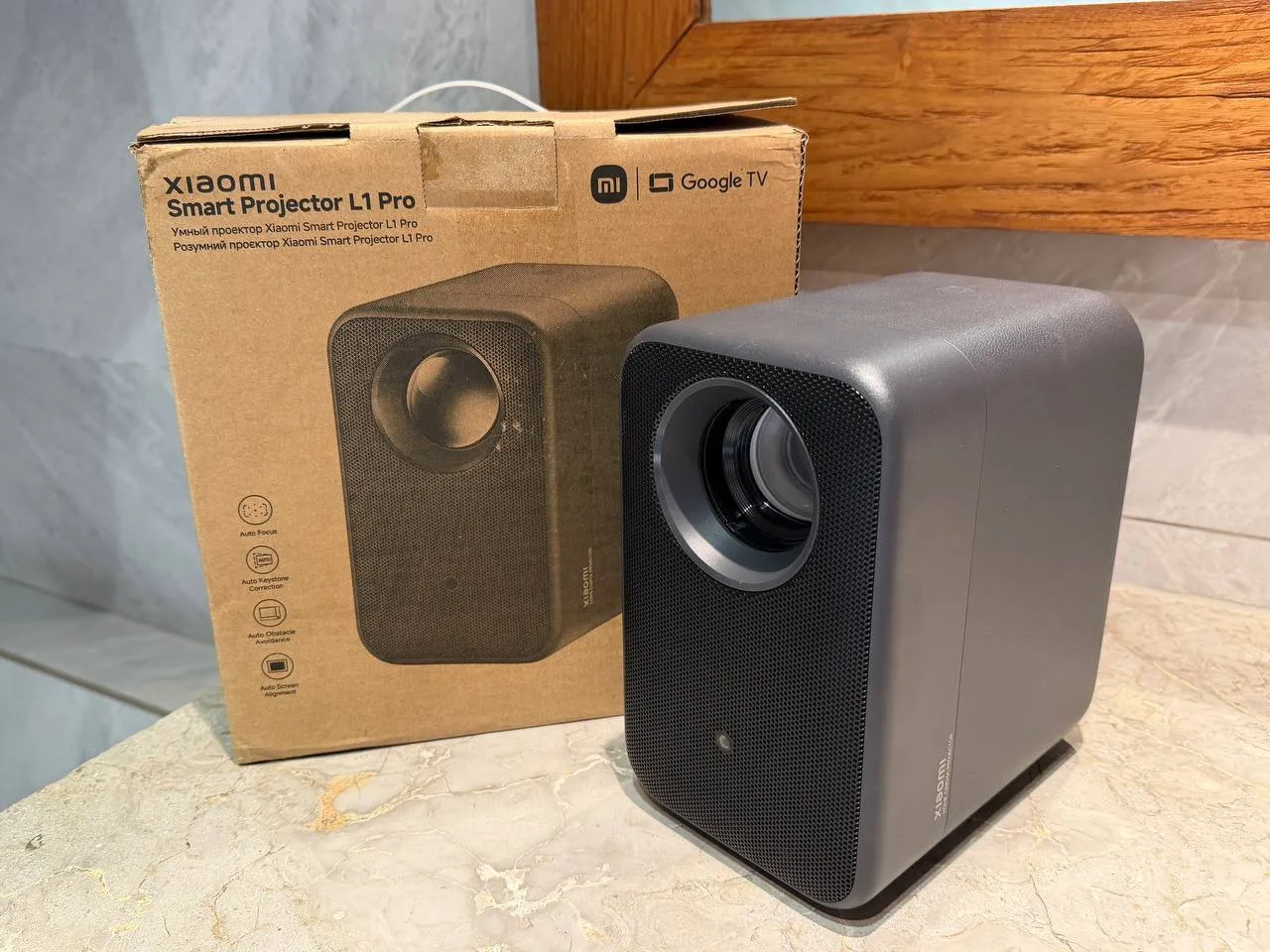 Проектор Xiaomi Smart Projector L1 Pro с моторизованным экраном, фото 2