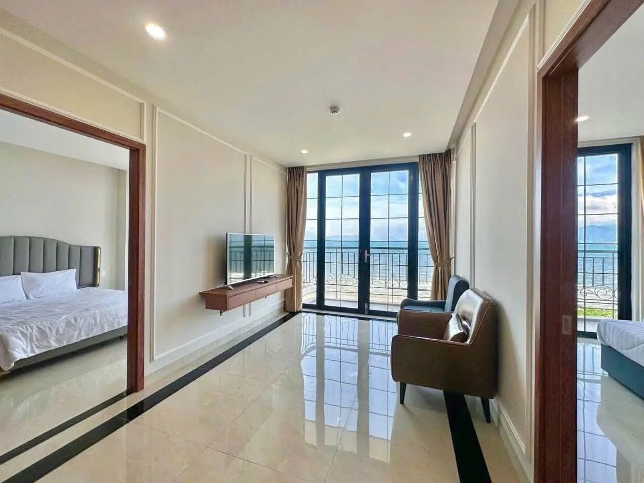 Квартира 85 м², две спальни, вид на море, 5 этаж