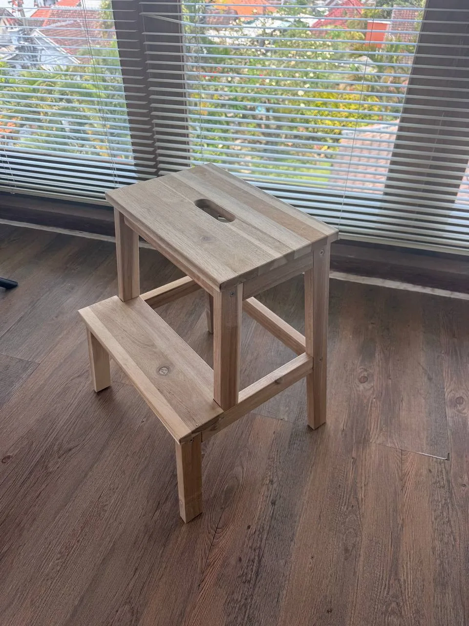 Лесенка-табурет IKEA BEKVÄM