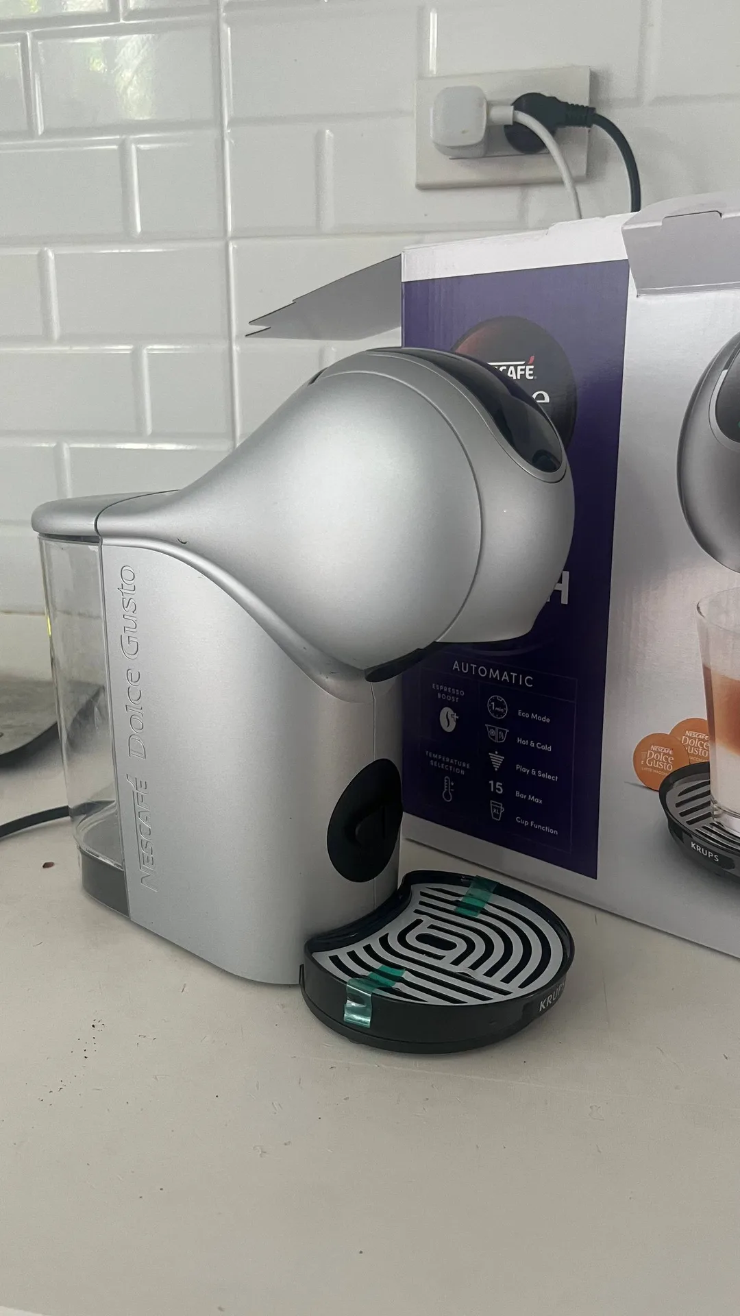 Кофемашина Nescafé