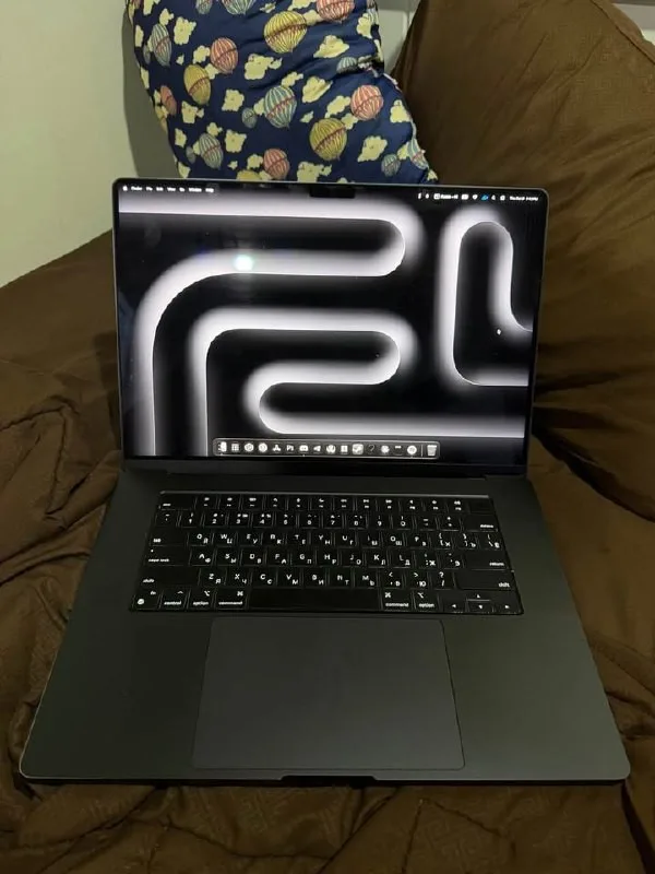 MacBook Pro 16 M3 Pro 18/512