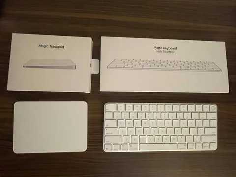 Mac mini M4 24 GB/256 GB + Magic Keyboard с Touch ID + Magic Trackpad, фото 3