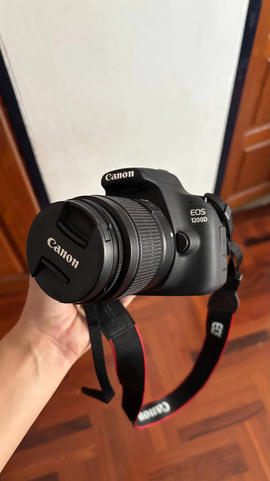 Фотоаппарат Canon EOS 1200D с объективом 18-55 мм