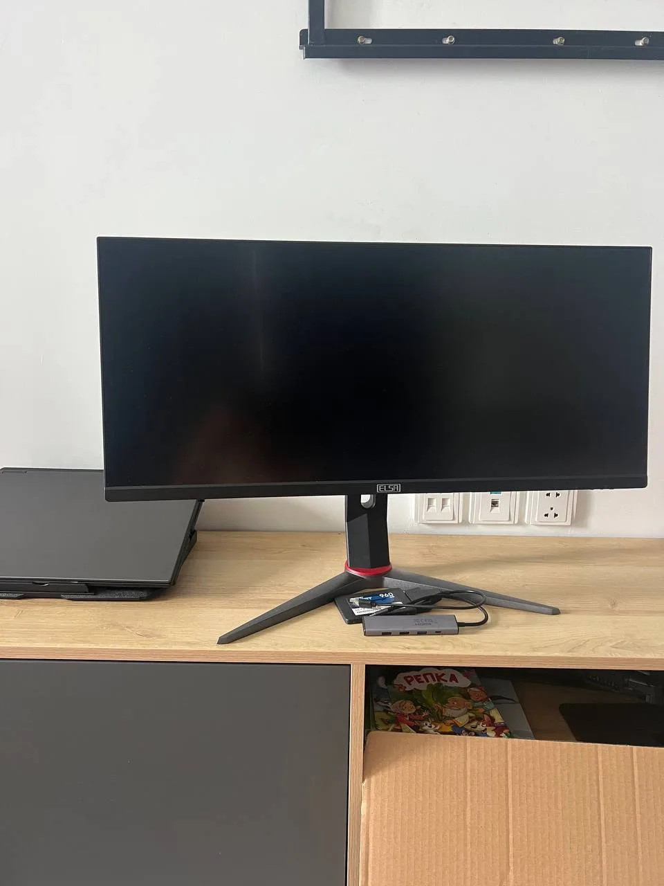 Ультравайд монитор 30 дюймов, 200 герц