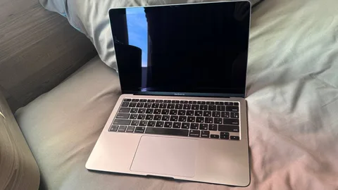MacBook Air 13″ M1 (2020), 8/256 GB, фото 3
