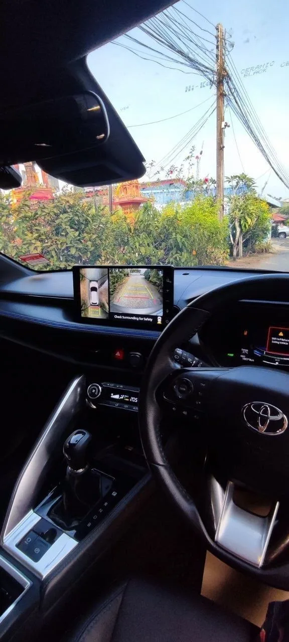 Toyota Yaris Cross Luxury Hybrid, 2025, фото 9