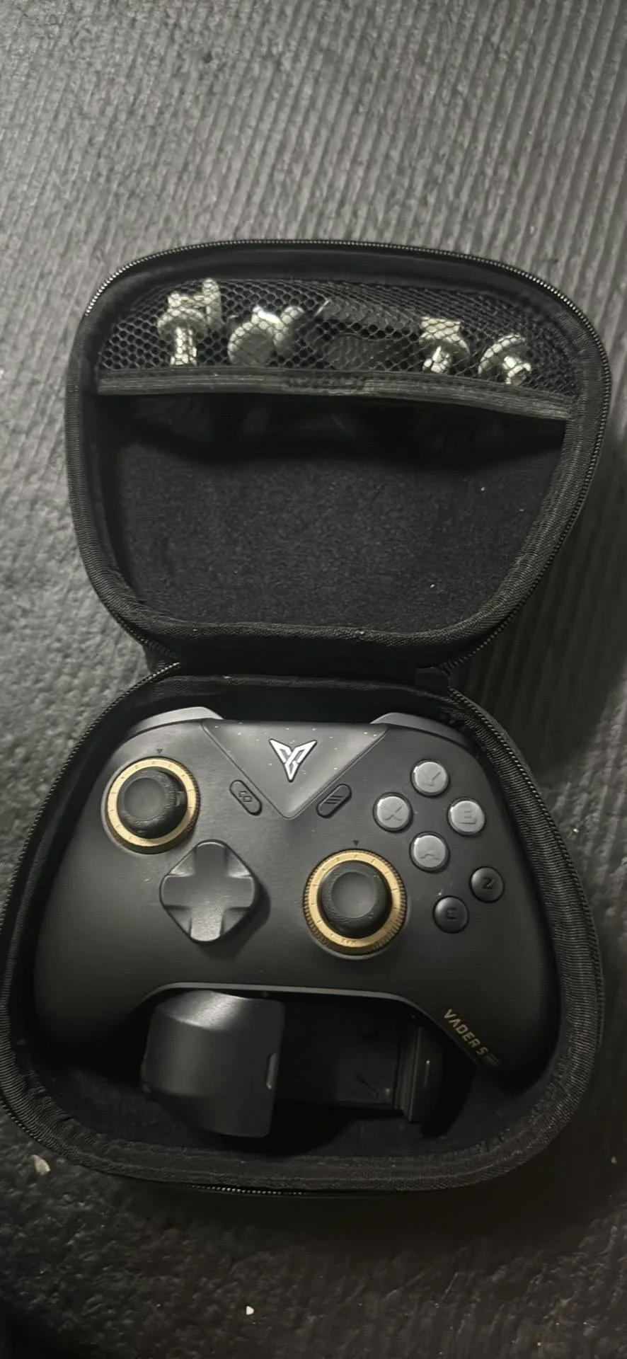Геймпад Flydigi Vader 5 Pro с кейсом