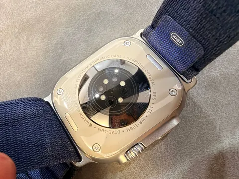 Apple Watch Ultra 49 мм, титан, фото 2