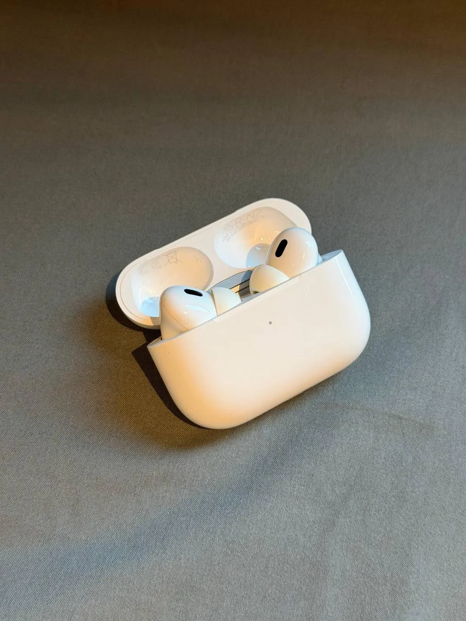 AirPods Pro 2 (USB-C)