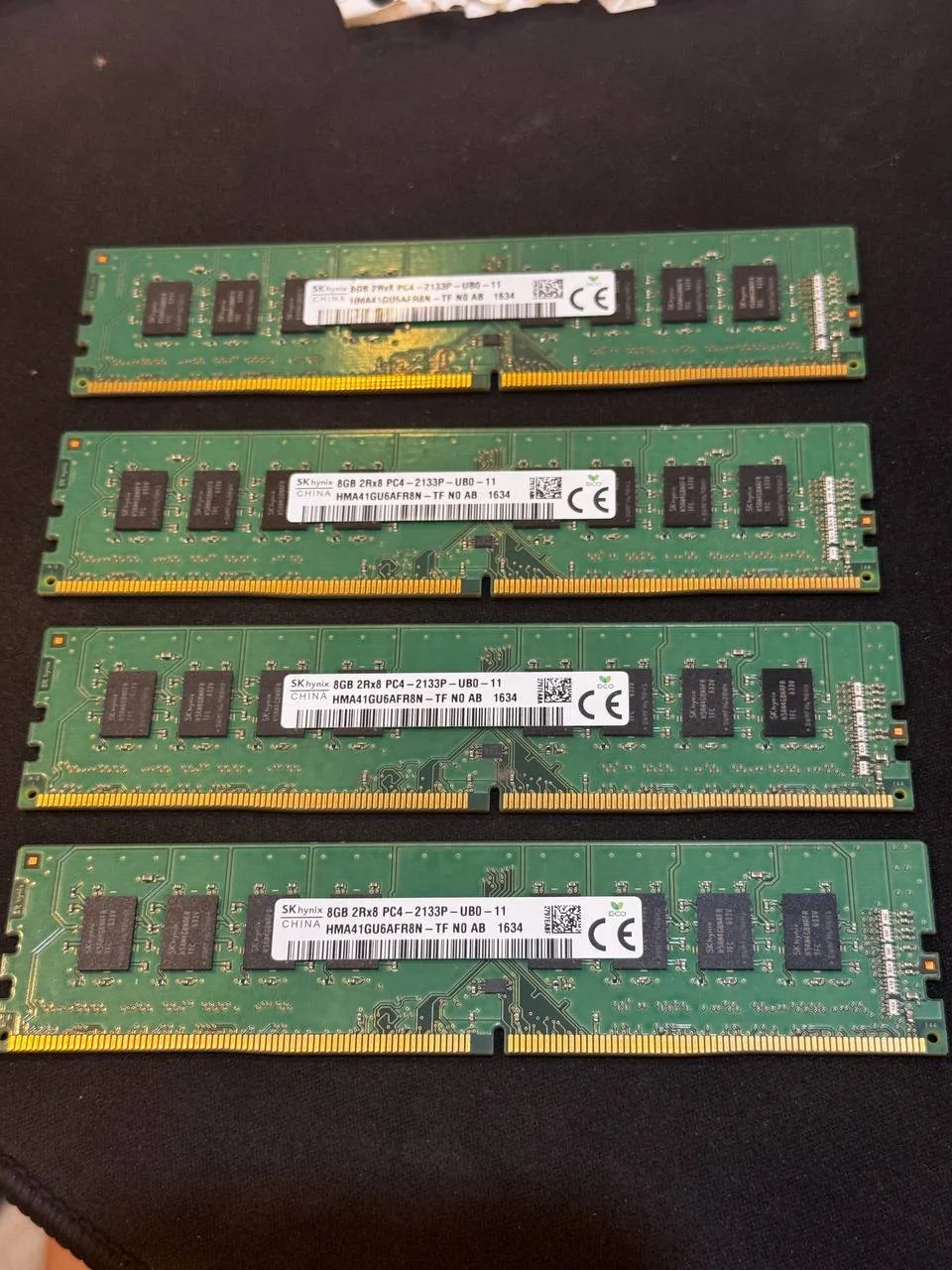 Оперативная память SK hynix DDR4 32 ГБ (4×8 ГБ)