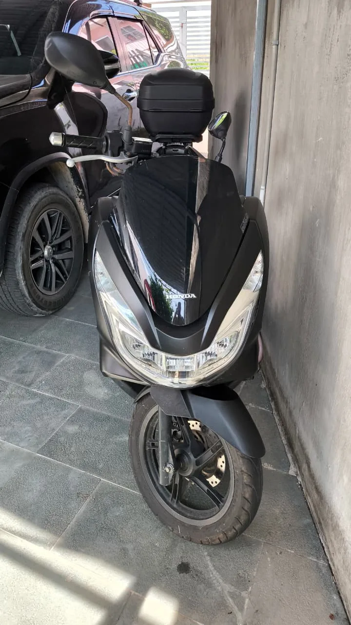 Honda PCX 125 2015, чёрный, с кофром, фото 3